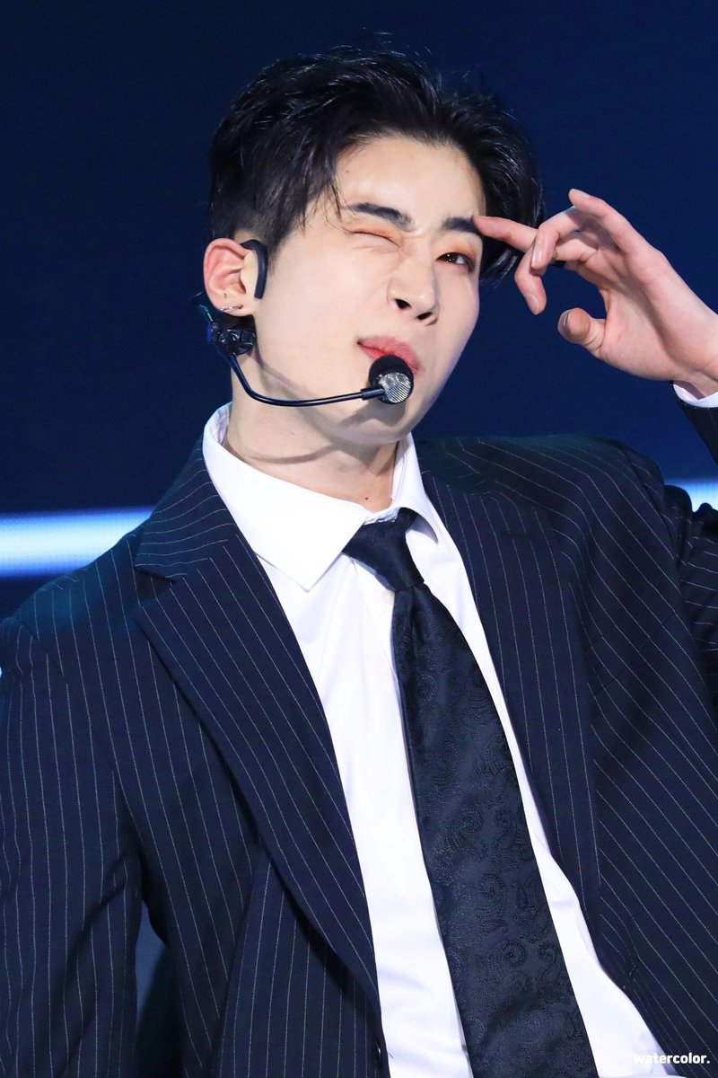 10. seungwoo handsome, sorry still not over him in a suit