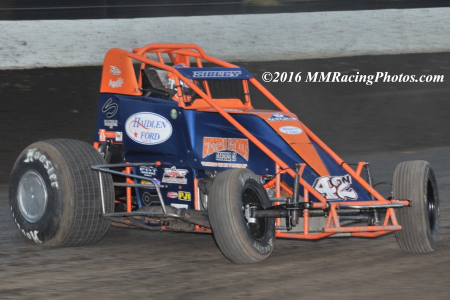 USAC_CRA's tweet photo. #42N Jeff Sibley at Calistoga Speedway on September 3, 2016. Photo by https://t.co/tw1CIWu4u1. https://t.co/oJBUKDblDb