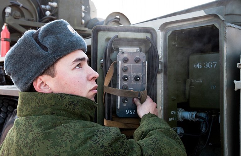 The S400 Triumf is a mobile but complex air defence system.Primary Components include:Command and Control Center  Missile system 3 Permanent Radar Systems Self Protection System Administrative SystemSecondary Include: One more radar, AWACS, extra missile sys