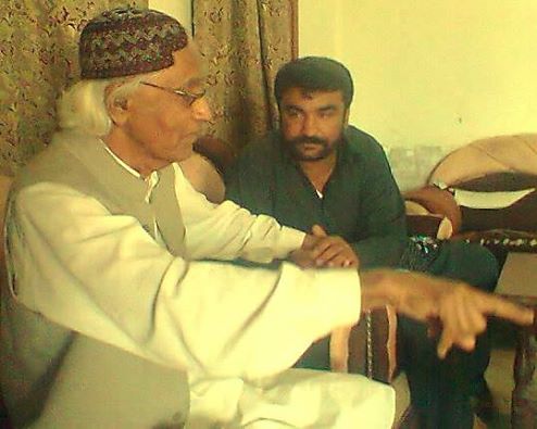 ammarmalik680's tweet photo. #UNONoticeEnforcedDisappearancesSindh
Hafeez Pirzado has not any affiliation with any of political party from few years.
He mostly remains in his Otaq and get himself busy in serving guests, such soul is missing from a week, such act is strongly condemned able. https://t.co/8fxIR1MuYi