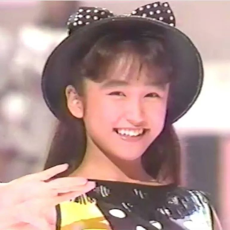 Rika Nishimura desnuda　  / X