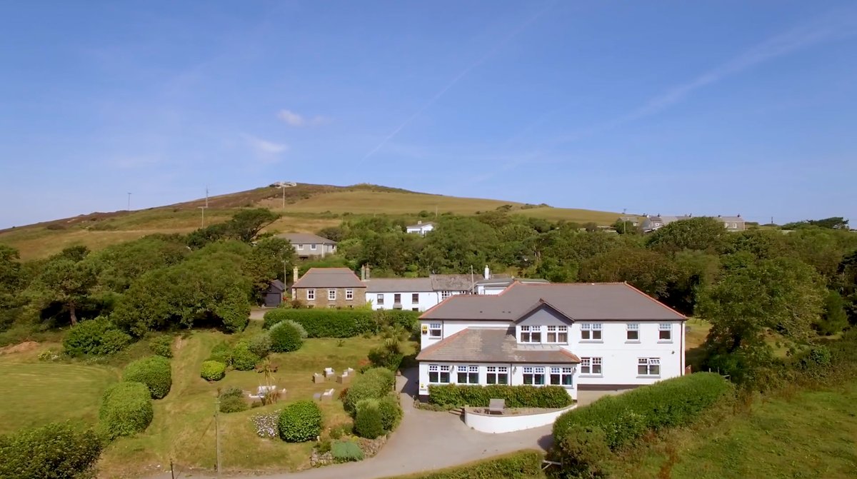 Beacon_Hotel14's tweet photo. The Perfect Staycation Destination - https://t.co/QgEu3jmlGD

Enjoy the wonderful delights of the Cornish coastline at the Beacon Hotel

#visitstagnes
#visitcornwall
#staysafe
#happytobeopen https://t.co/KnzlKUgD87