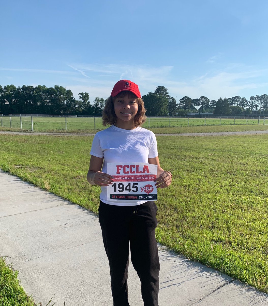 virginiafccla's tweet photo. Your 2020-2021 #VAFCCLA State Vice President of Competitive Events from Woodrow Wilson High School and your State Vice President of Public Relations from Central High School (@WFCCLACHS) completed the @NationalFCCLA #Run4Red 5K! Complete your #VirtualRun4Red by tomorrow, #FCCLA! https://t.co/P3pQAZt0PI