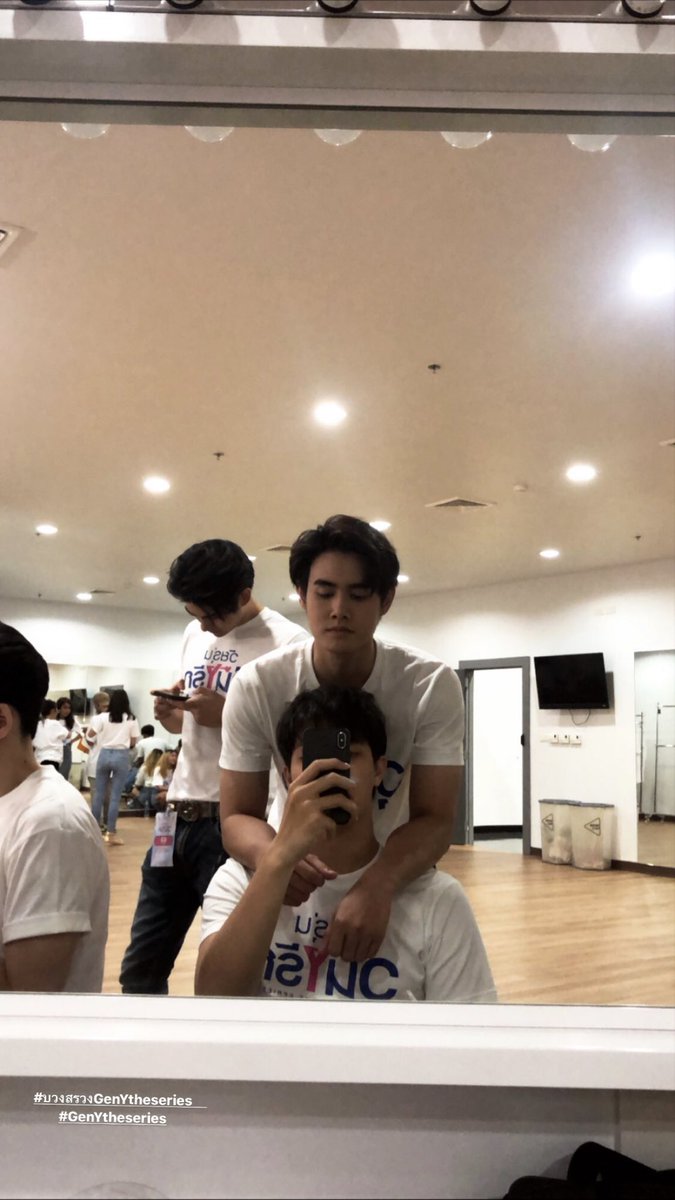AllBankk's tweet photo. Good luck my double B ~ 🍀

#บวงสรวงGenYtheseries 
#GenYtheseries https://t.co/BH0WepVxgl