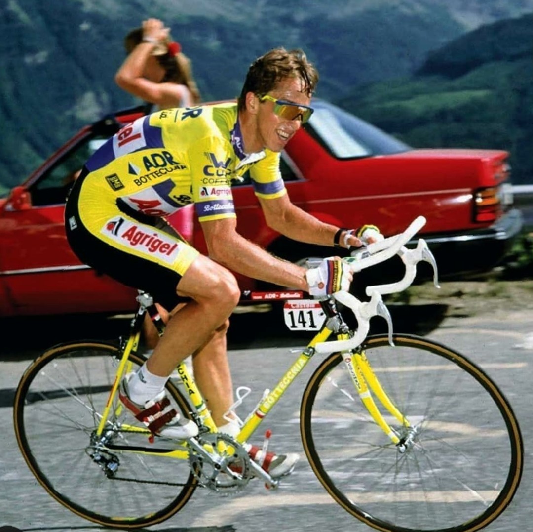 Happy birthday to Greg Lemond. We love you. 