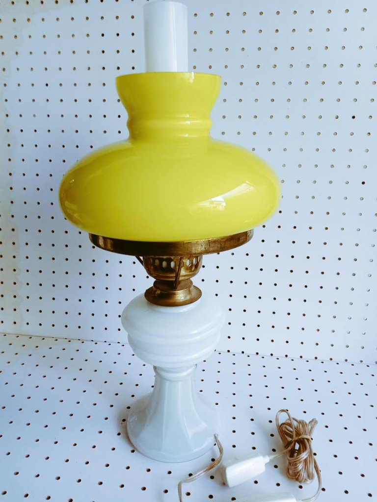 BonoReale's tweet photo. IG:iluminacion_rafa #ILUMNACION #VINTAGE #TULIPAS #BOINAS #CRISTALERIA #PERFUMEROS #VELADORES #MACETEROS https://t.co/o3s6k4zoJp