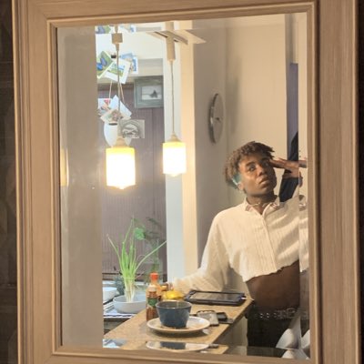 tanarius9's tweet photo. #NewProfilePic https://t.co/0VLk5Co1kV