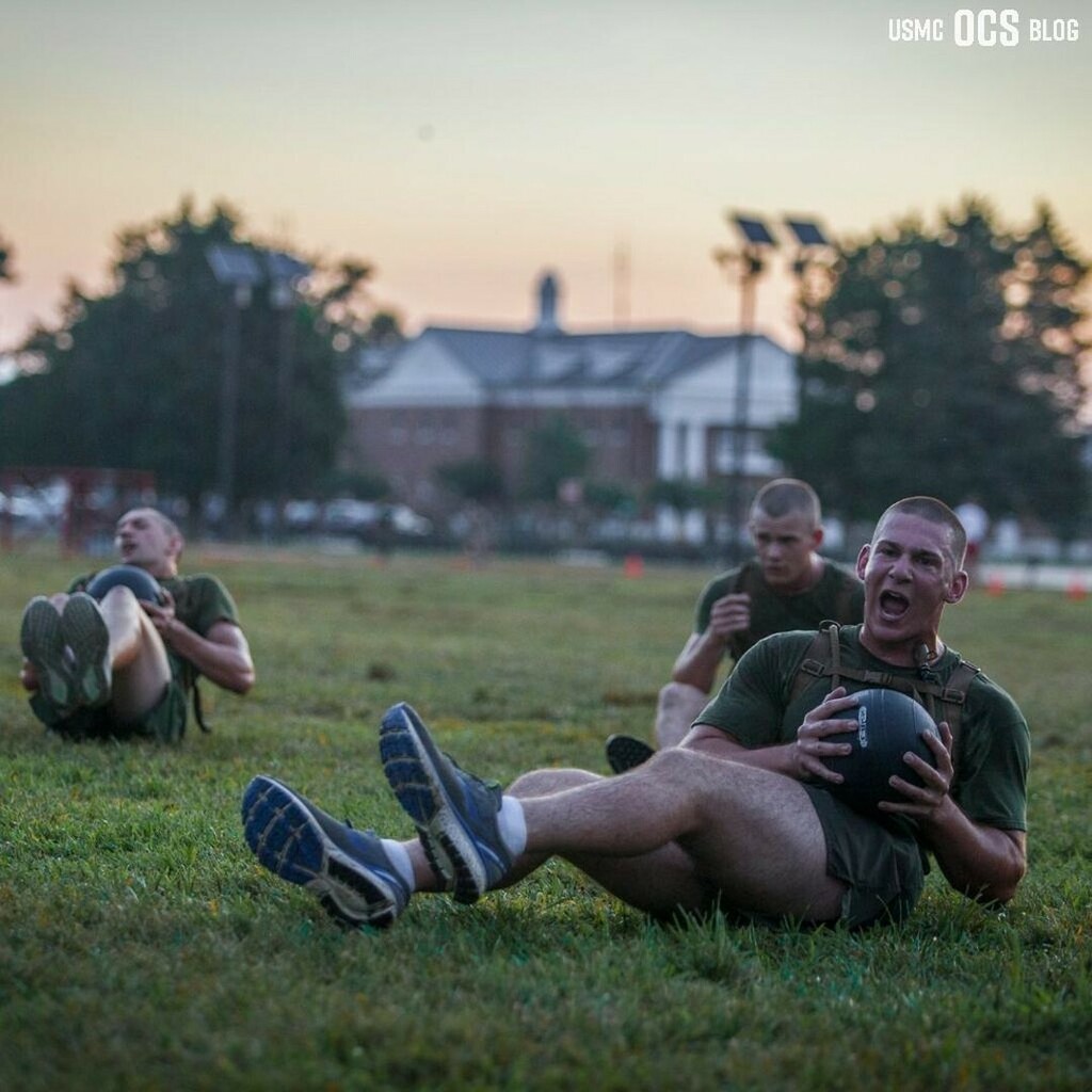 MarineOCSBlog's tweet photo. How can you lead Marines if you can't lead yourself? When it comes to fitness, lead from the front!⠀
.⠀
.⠀⠀
.⠀⠀
#justocsthings #usmcocs #ocs #usmc #motivation #serveyourcountry #marineofficer #semperfi #whythemarines #marines #marinecorps #painis… https://t.co/8xEvHlo7bz https://t.co/yHXIC1hOqy