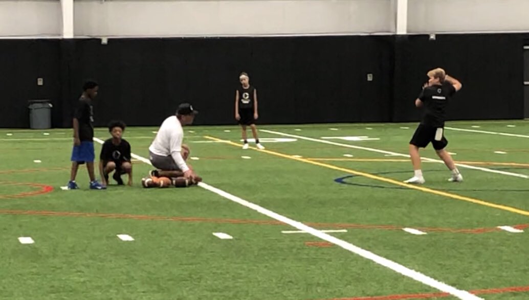 CoachMattLand's tweet image. Great weekend of learning at @QBCollective Immersion! Thanks to coaches @rvfc10 @CoachRicht @GVandagriff and #BradJohnson! Already looking forward to next time...#hardwork #weekendshift #littlethings