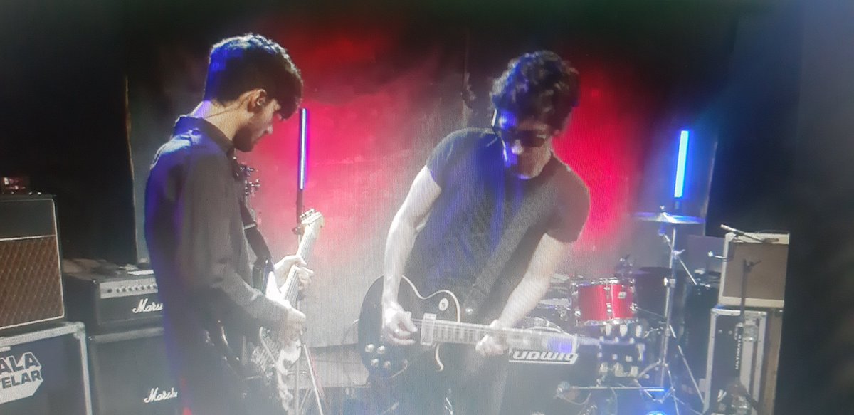 JaneeCastillo's tweet image. Gracias por rifarse como siempre @JavierBlake @AlexLuque @kikoblake @bucho_rm @DivisionOficial 

 #TUSHOWTUSETLIST