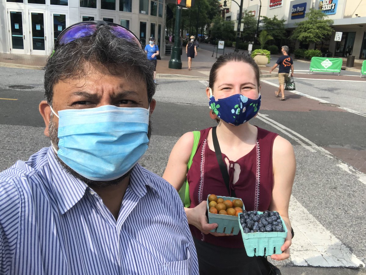 Very happy to catch up with @devstavisky at Silver Spring Farmer’s Market today. Tomorrow, 6/28, at Bethesda Farmer’s Market, 9-12 noon. Put on your mask and come on over!