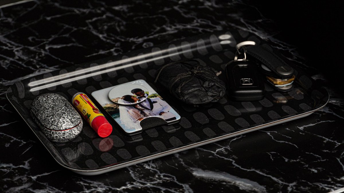 TechwithLando's tweet photo. Everyday carry
.
#GalaxyBudsPlus
#Carmex
#Popwallet
#Talisman
#Honda
#Orbitkey https://t.co/OgcVJZtbxb