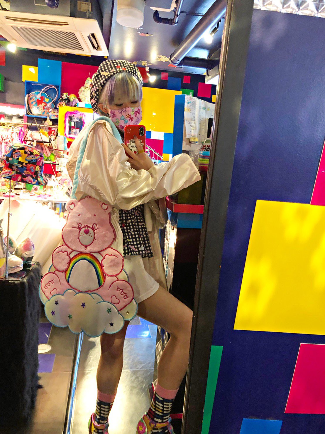 6 Dokidoki 生憎の雨ですが 原宿店は元気に営業スタートしました イレギュラーチョイスのケアベアコラボが大人気です 在庫がかなり少ないので 気になっている方はお早めに 6 Dokidoki 生憎の雨ですが 原宿店は元気に営業スタートしました イレギュラーチョイスのケアベアコラボが大人気です 在庫がかなり少ないので 気になっている方はお早めに