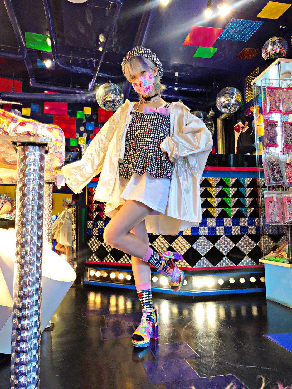 6 Dokidoki 生憎の雨ですが 原宿店は元気に営業スタートしました イレギュラーチョイスのケアベアコラボが大人気です 在庫がかなり少ないので 気になっている方はお早めに 6 Dokidoki 生憎の雨ですが 原宿店は元気に営業スタートしました イレギュラーチョイスのケアベアコラボが大人気です 在庫がかなり少ないので 気になっている方はお早めに