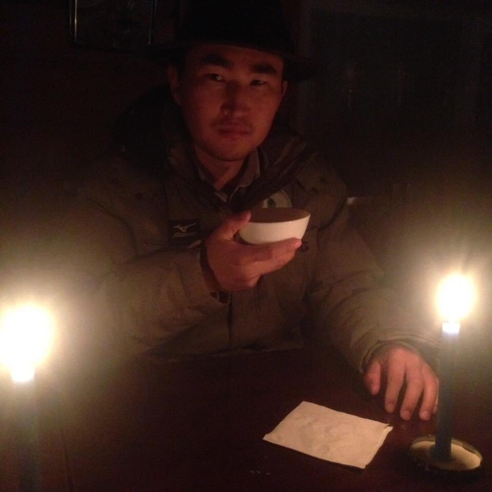 Лааны гэрэлд Орос хэл сурдаг байсан өвөө, эмээ нарыгаа санаад, 4G-тэй утсан дээрээ хэдхэн үг цээжилчихэж байгаарай...