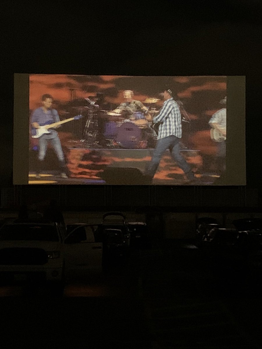 stogs_t's tweet photo. Enjoying @garthbrooks in San Diego! Thanks Garth. #GarthDriveIn https://t.co/rYir6eWrbe