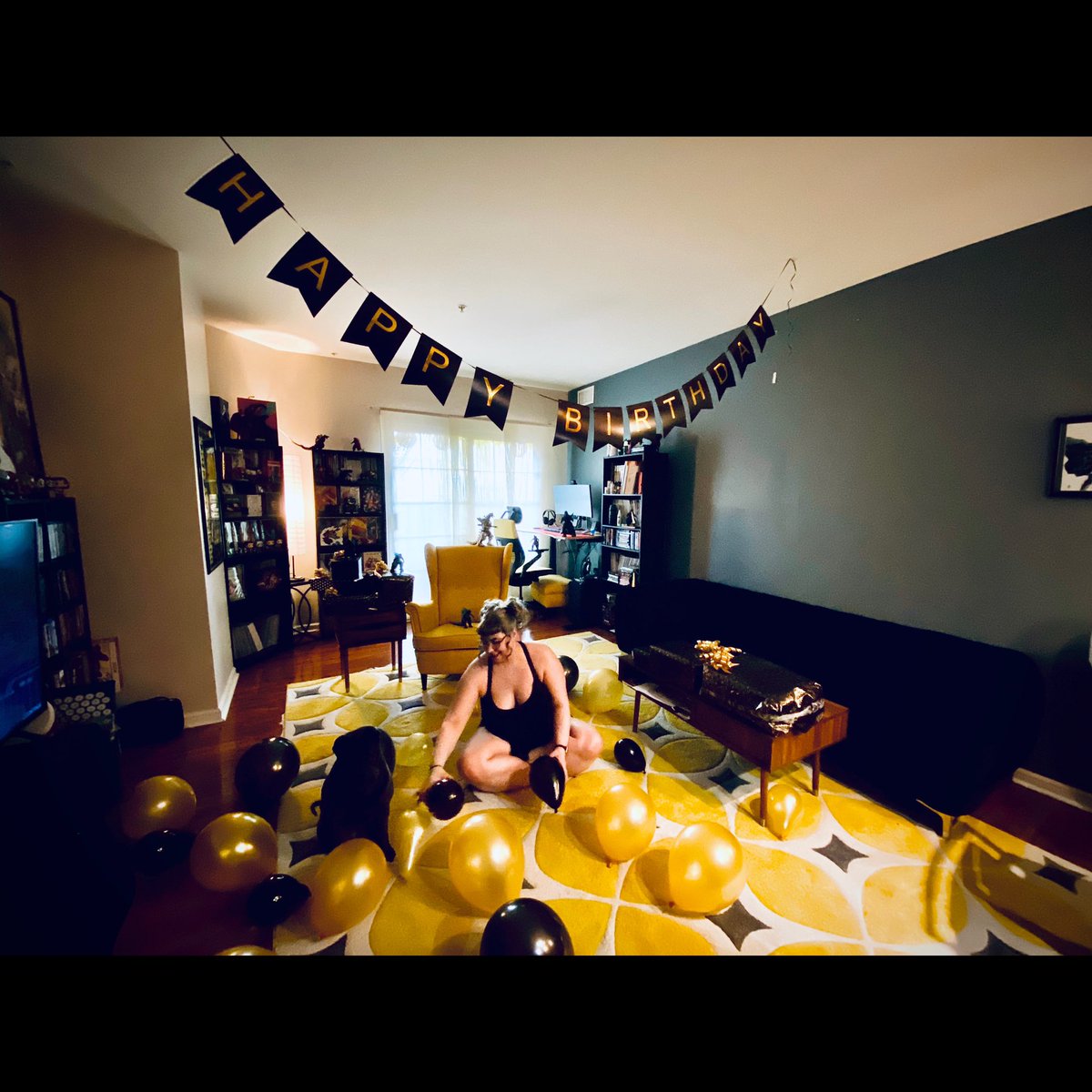 LenaHilder's tweet photo. Happy Birthday to meee ♥️ https://t.co/Vdn54HFHkV