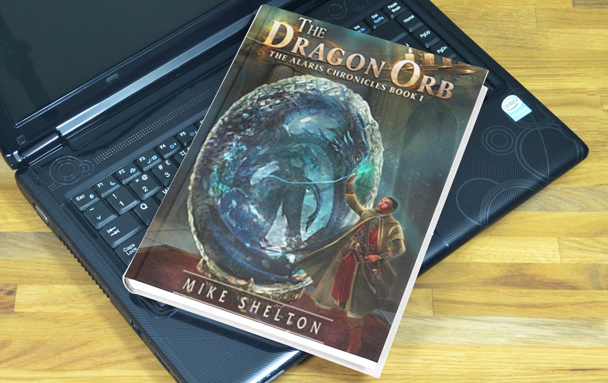 HunchPress's tweet photo. Beautifully written - Lord of the Rings meets Eragon. Shelton has created a wonderful fantasy world for readers to dive into. #youngadultread @msheltonbooks https://t.co/3hHK0O0Nft https://t.co/kNJzEIiPEI