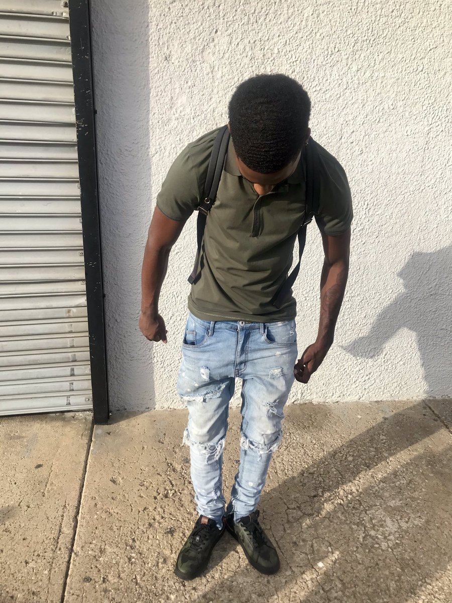 4900Will's tweet photo. Hate up on they face and it kame wit tears #kuestnpolk #piknik https://t.co/ceG3YCfue4