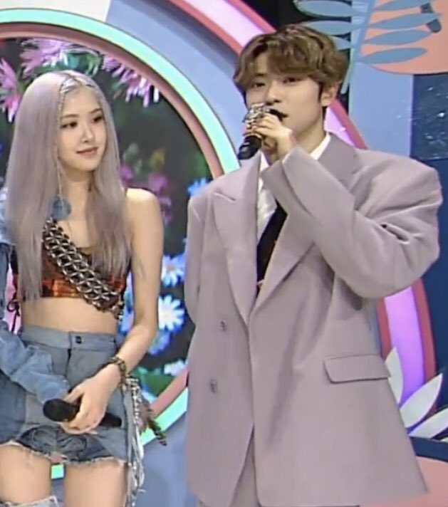 𝙨𝙤𝙛𝙩 𝙘𝙧𝙤𝙞𝙨𝙨𝙖𝙣𝙩 🥐 tweet media