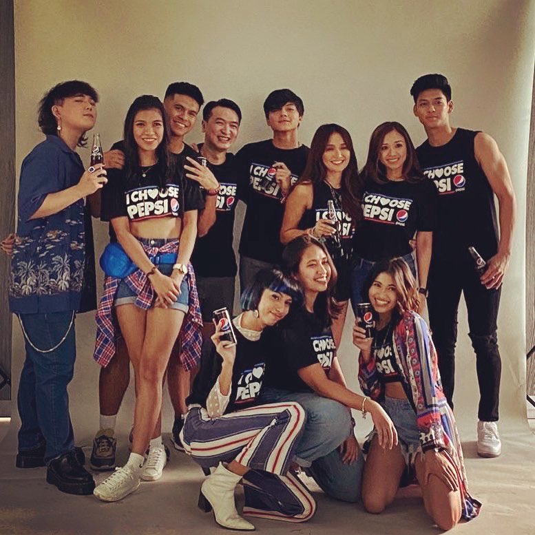 BoyBangus's tweet photo. Who’s on your team? #TeamPepsi #SundinAngPuso #PepsiTasteChallenge #KathNielChosePepsi https://t.co/bzIO3AjYlw