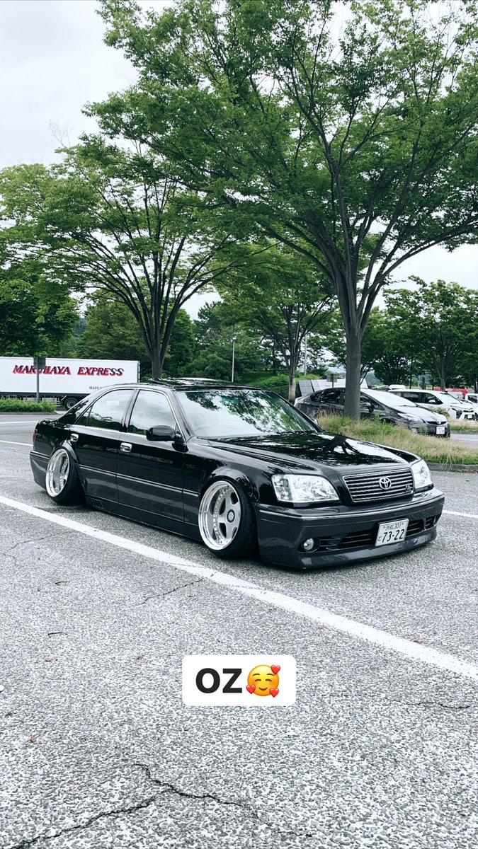 しょうご 17クラウン黒ツートーンにv8載せ替えとフッツーラ しょうご 17クラウン黒ツートーンにv8載せ替えとフッツーラ