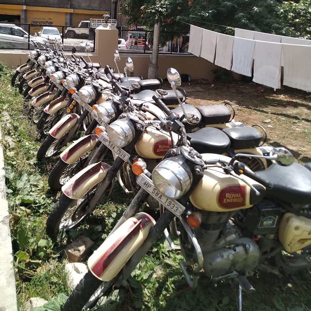 firstgearschool's tweet photo. That's a line-up. Before the Big March. To the Mecca of bikers, as some call it.

#Himalayas #nubravalley #KhardungLa  #kasmir #leh  #nubra #travelphotography
#adventure  #beautifulkashmir #roadtrip #heavenonearth #wanderer #indiatourism #incredibleindia #FirstGear https://t.co/R60iz8t5rb