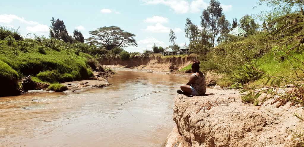 Wake up, have a slow breakfast, go fishing, catch nothing like me, then head back to Nairobi.