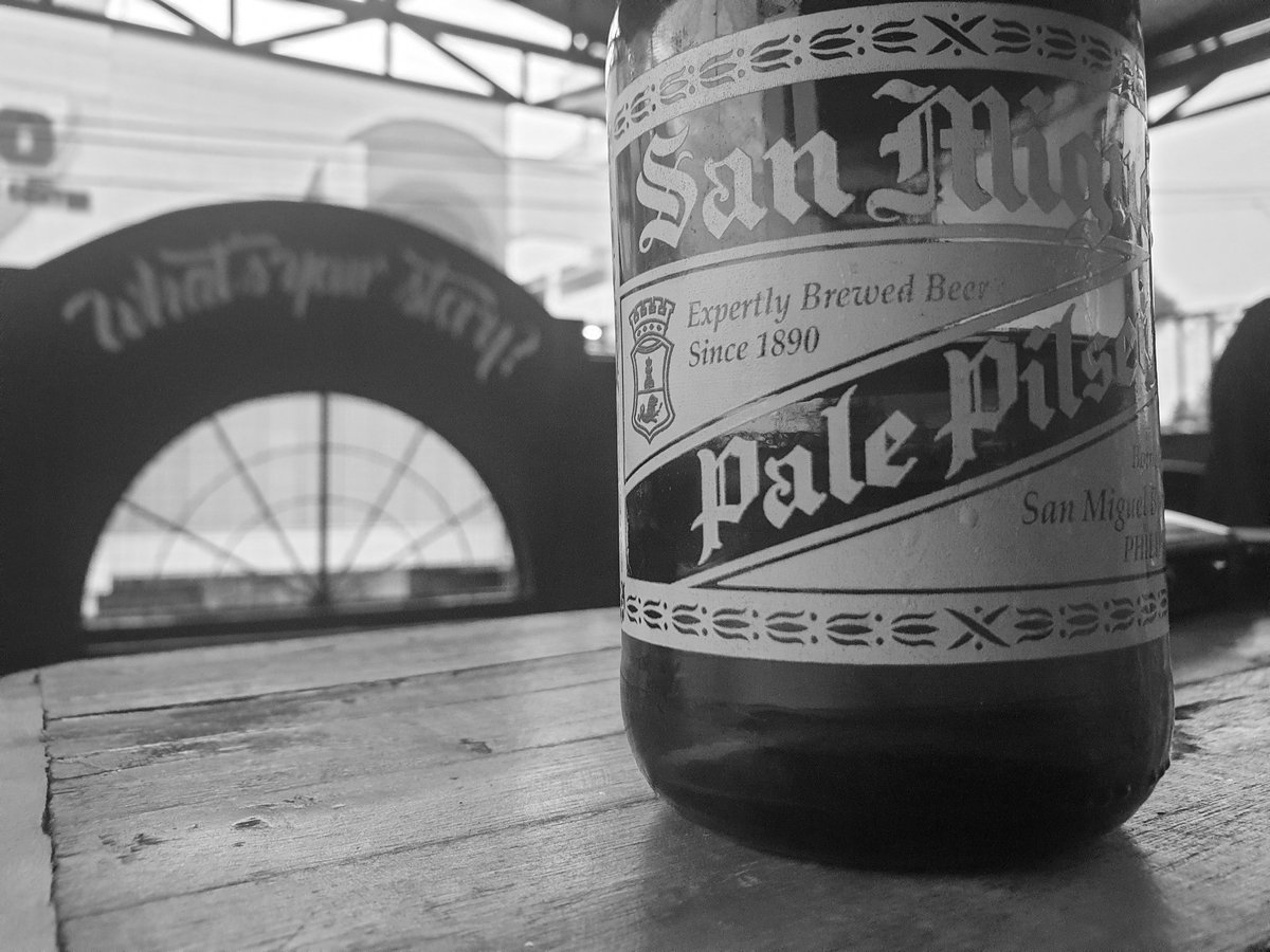 jacquesLB's tweet photo. Happy Weekend! Miss you daw sabi ng rooftop ng @Jacques 😘🍺🍻

#JacquesLB
#WhatsYourStory https://t.co/Awmvu2go87
