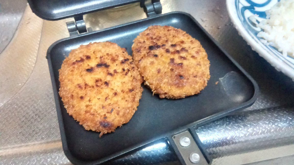 おがわたけし ホットサンドメーカーは コロッケ温めるのに便利w T Co Ccnp5xle0r Twitter おがわたけし ホットサンドメーカーは コロッケ温めるのに便利w T Co Ccnp5xle0r Twitter