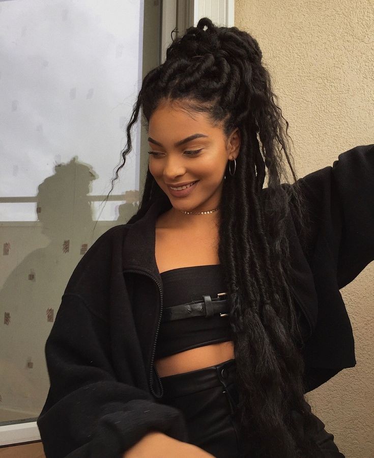 4. The celebration is going well, drinks are flowing you and the boys are having fun. Your best mate Mike invited some ladies. You make conversation with Amber, the two of you instantly kick and exchange numbers. Who is she?