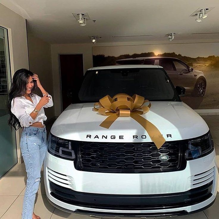 7. Your mom tells you to stay away from Amber, but you decide to choose love. 4 months later you propose to Amber after finding out she is pregnant with your baby. You get her a push present, which one is it?