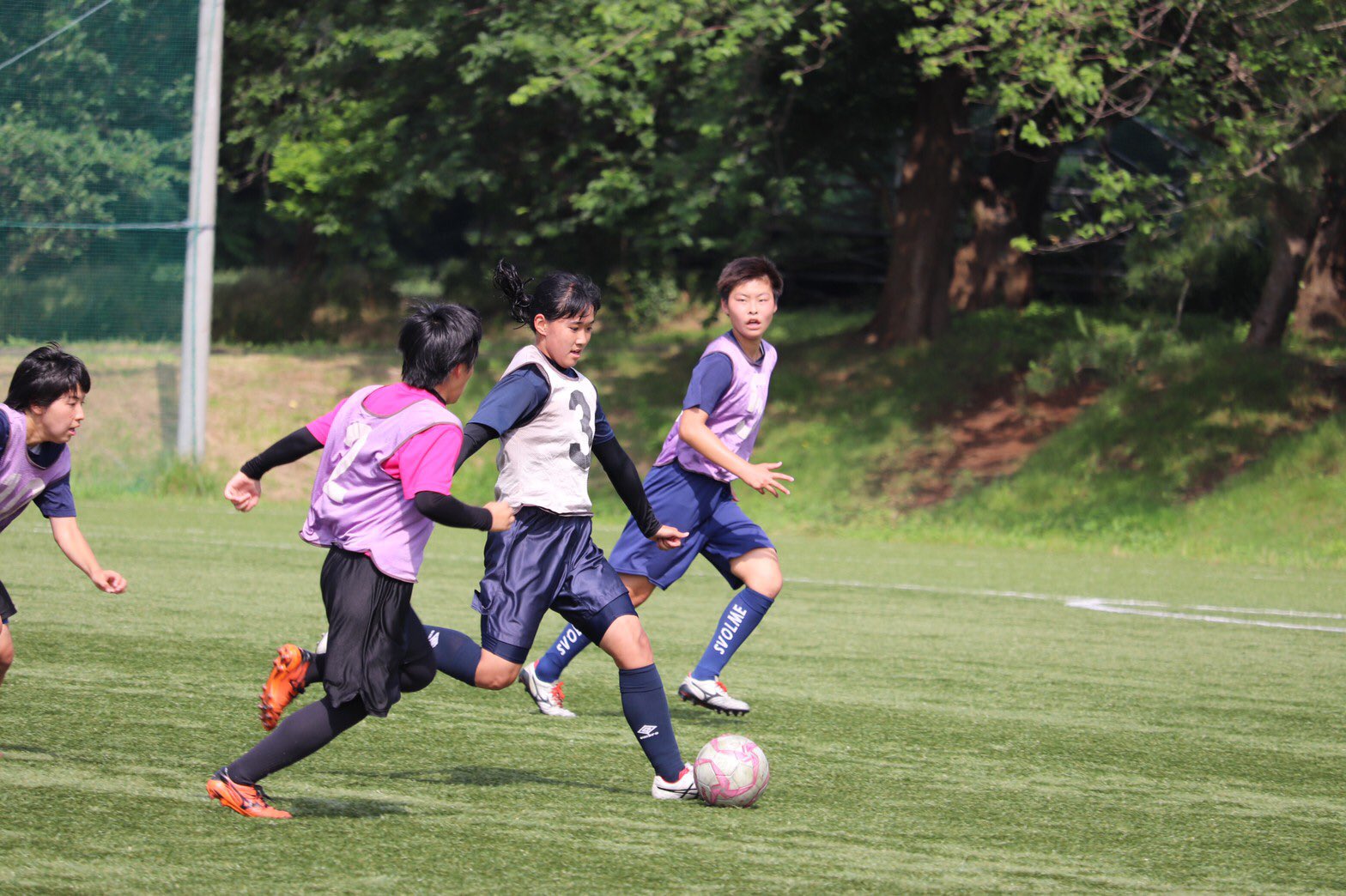 福井工業大学附属福井高校女子サッカー部 En Twitter こんばんは 今日は芦原でボール回しや攻撃のパターン クロスtrをして最後にゲームをしました ボール回しやゲームの時に守備の連携があまりできていなかったので もっと声をかけあってポジショニングと