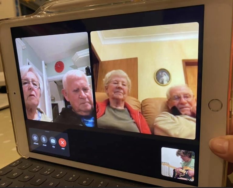 becser's tweet photo. @GaryBarlow FaceTime party with grandparents - listening to my son play songs on his guitar!🥰🎸
#thiscallsforlove https://t.co/u1DOVBiMPh