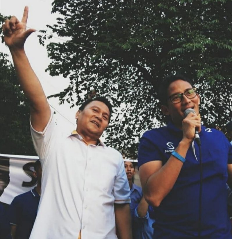 MardaniAliSera's tweet photo. Selamat ulang tahun yang ke-51 bro @sandiuno. Semoga tambah disayang Allah dan rakyat Indonesia. Dan semoga persahabatan kita tetap terjalin hingga akhir hayat dan di akhirat kelak. Aamiin. #Ukhuwah https://t.co/jV6bL3c9W4