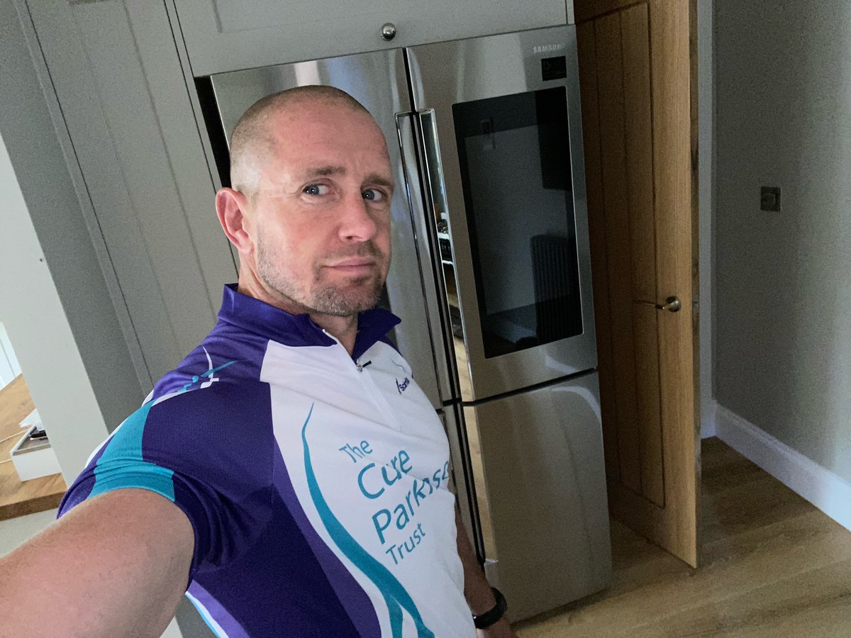 ShaneWilliams11's tweet image. Let’s do this... @CureParkinsonsT @miketindall13  @GoZwift @chrishoy @iainbalshaw @westwood_lee @gallacherkirsty @IamAustinHealey Race on. Altitude sickness here I come!! 😜 #Raidlocal  137km 3700m