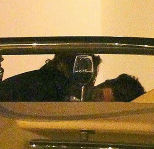 "Louis and Harry making out on a yacht."these are not Louis and Harry making out on a yacht. It’s actually a paparazzi picture of Justin Bieber making out with model Alyssa Arce.
