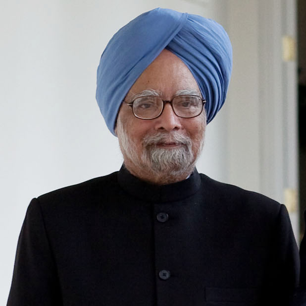 Manmohan Singh as Karna:Both intellgent. Extreamly talented. Been shut when dharma needed them the most. Despite having good goals, never reached anywhere being side of the adarma.