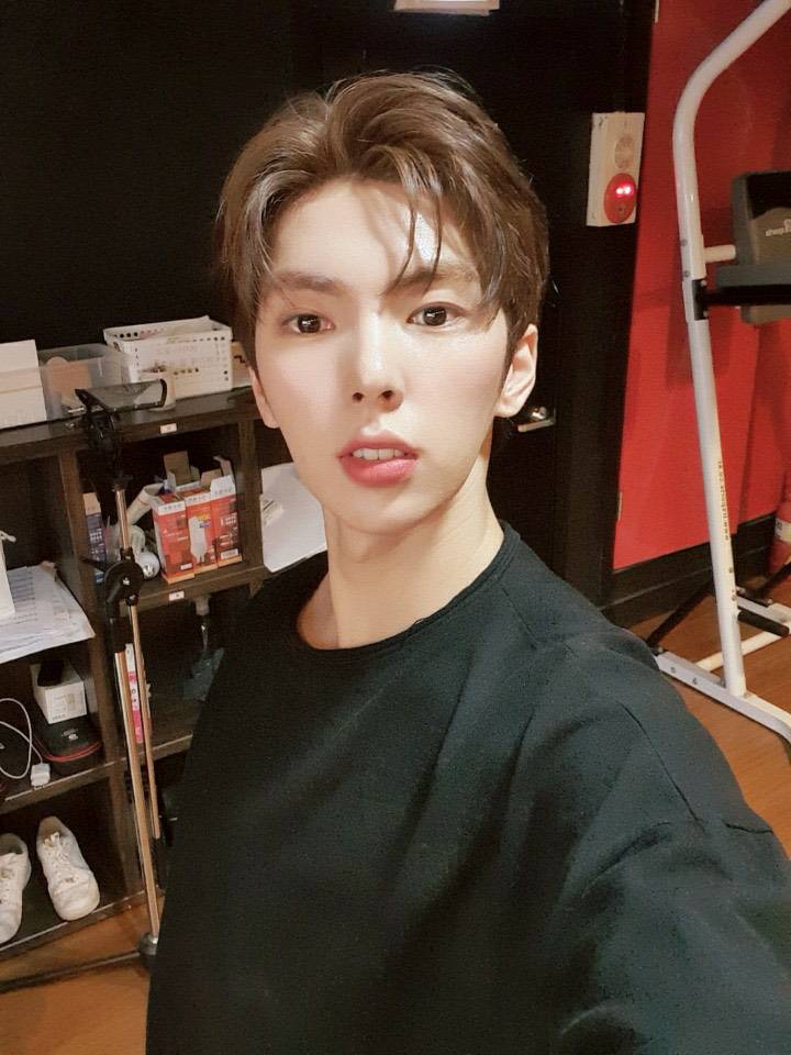 Hwaiting_LIVE's tweet photo. 6/27に初のオンラインサイン会を終えた #IMFACT の3人からHwaiting!読者の皆様にセルカが届きました🙌

ファンの皆様から続々と「楽しかった‼️」との声が💕
第2回目のお申し込みは本日6/28まで‼️残りわずか‼️
見逃さないで⚠️☝️

https://t.co/IvHPHIwWfC

#テホ #ジアン #ジェオプ #イサン #ウンジェ https://t.co/VMB3wqgNGw