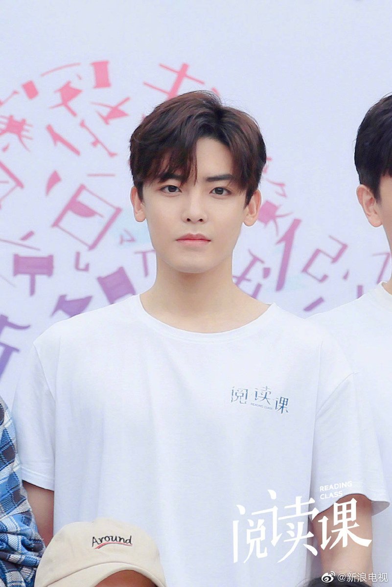 cdrama_mu's tweet image. Upcoming Chinese Drama 💕
Title: #ReadingClass
Starring #NeoHou and #LareinaSong 
It is set to premiere on 2021 😊
