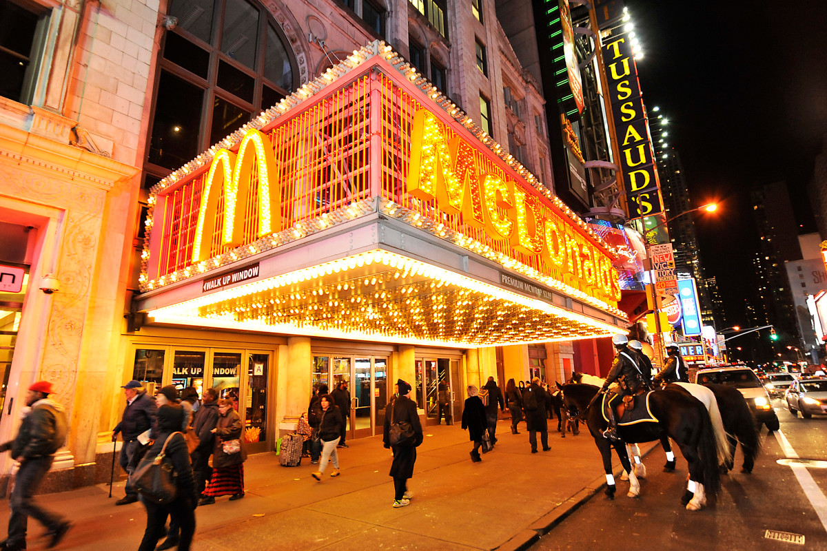nypost's tweet photo. Internet shares hilarious memories from the now-closed McDonald’s in Times Square https://t.co/NC6KrI4CAQ https://t.co/w8iQCmnosw