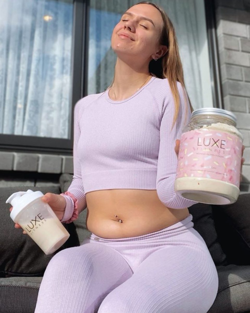 teststatuser's tweet image. @christinephilippa keeping it real and beautiful 🙌🔥😍