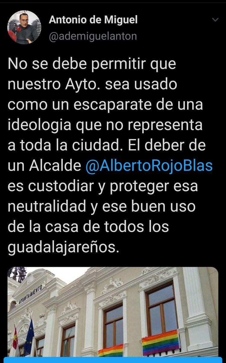 trijusus's tweet photo. Voy a contestar a este señor de @VOX_Guadalajara porque es necesario.
Mire usted, no he sufrido ninguna pérdida cercana en el covid19 y no me ofenden los crespones ni las banderas a media asta porque hay personas que sí las han sufrido. https://t.co/DrtbsRdWAi