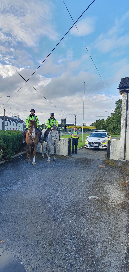 Garda Info on Twitter "Members from the Garda Mounted Unit on patrol with local Gardaí in Lusk