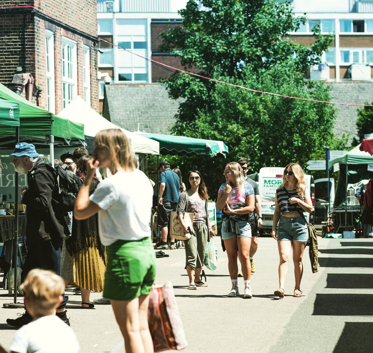 Good morning North London! We are open 10am-3pm at Campsbourne school today. All you favourite stalls are in the line up. 
See you there.
<a href="/allypallyfm/">Alexandra Palace FM</a> 
#farmersmarket 
#localmarket #fruit #veg #cheese #organic #bread #pies #sausages #milk #olives and so much more.