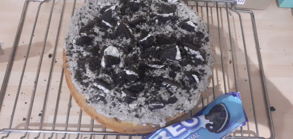 MissHensonHist's tweet photo. Number 11: bake something. I helped my daughter bake this Oreo cake. Thank-you @MrsBallAP for sharing your cake pics and introducing us to Jane's Patisserie! Oreos are her favourite π #RMnotgoingout @RusheyMeadAcad @rusheymeaddnt https://t.co/JDvqrgCg0d