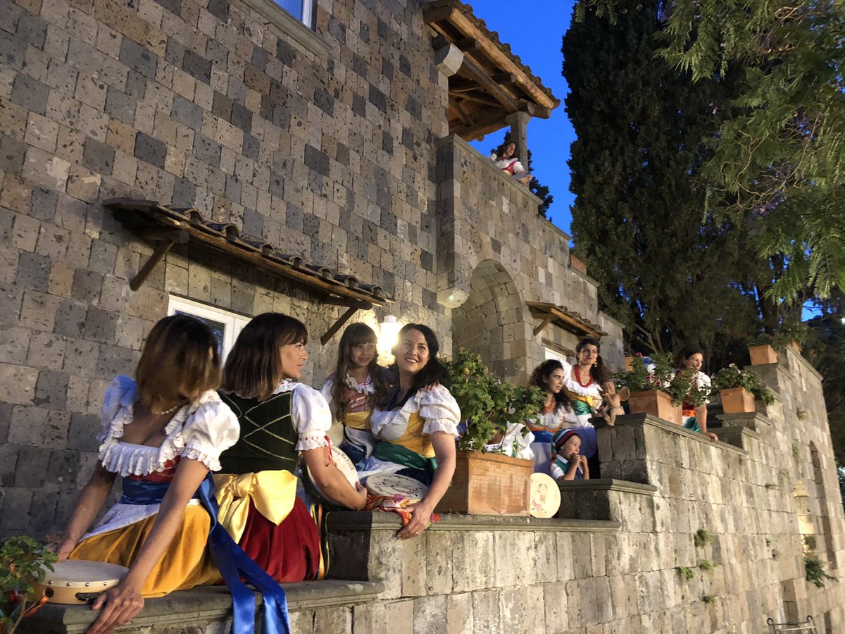 Villa Zagara Sorrento tweet media