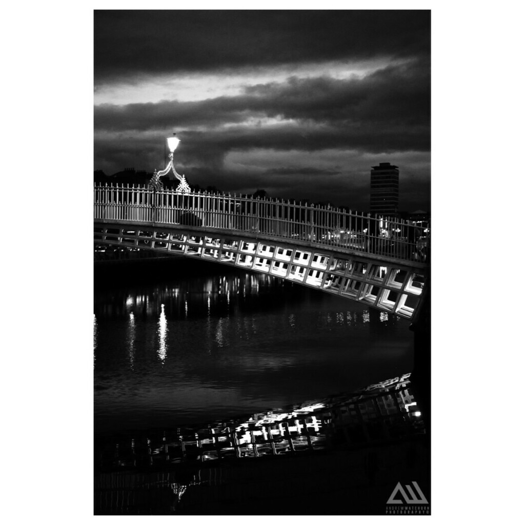 AWatchornPhoto's tweet photo. The Ha'penny Bridge Dublin.
.
The Ha'penny Bridge, known later for a time as the Penny Ha'penny Bridge, and officially the Liffey Bridge, is a pedestrian bridge built in May 1816 over the River Liffey in Dublin, Ireland. It was so named as it used to cos… https://t.co/iNPy5jGljf https://t.co/xzBntmexRY