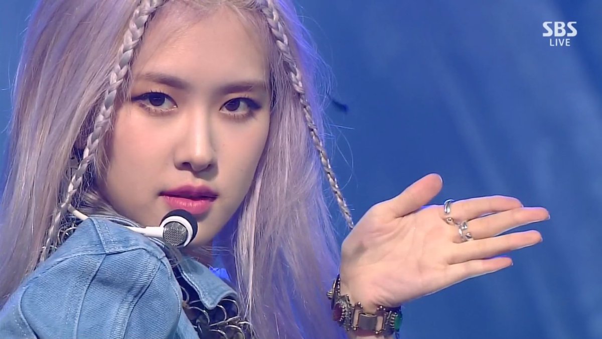 jenniebarbz's tweet photo. THEY ATE THAT #HYLTonINKIGAYO https://t.co/cZfdZylOJm