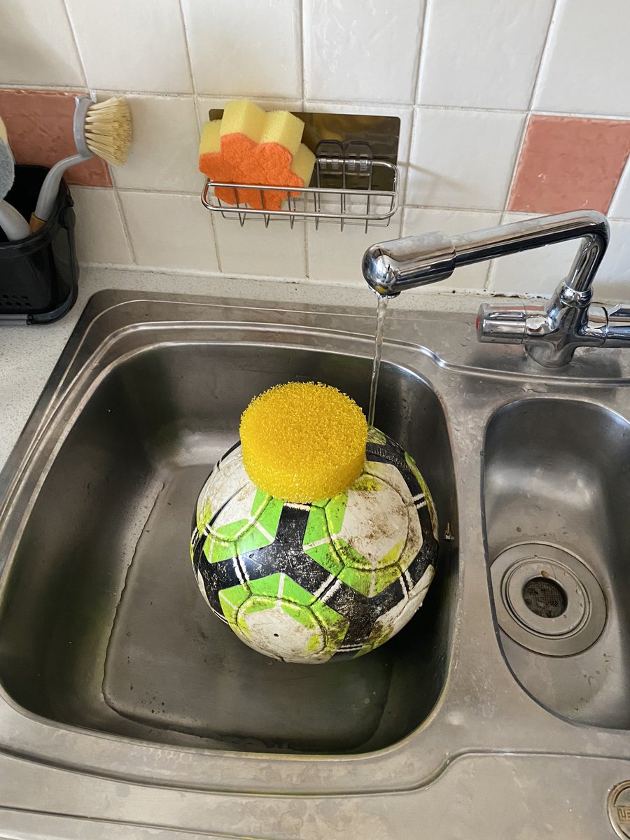 deanwren75's tweet photo. @IckwellOWFC you can’t beat washing your balls on a Sunday morning!!
#Preseason 
#IckwellArmy https://t.co/N7bZ4XfunE